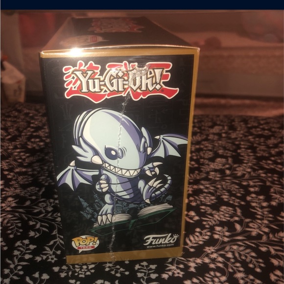 Funko POP! Tees Anime “Yu-Gi-Oh!” Blue Eyes Toon Dragon #1062 (GameStop) {L} - Picture 3 of 6